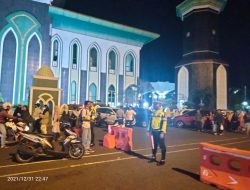 Polres Ternate Turunkan 400 Personel, Tim Satgas Covid-19 Bubarkan Warga