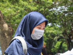 ANTARA HIJAB DAN AKHLAK