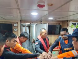Cuaca Ekstrem, Speedboat 40 Penumpang Hilang Kontak