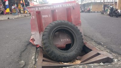 Merdeka Itu Kalau Jalan Rusak di Kota Ternate Sudah Diperbaiki