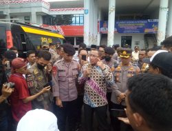 Mahasiswa Gelar Aksi, Wali Kota Ternate: Harga BBM Belum Naik