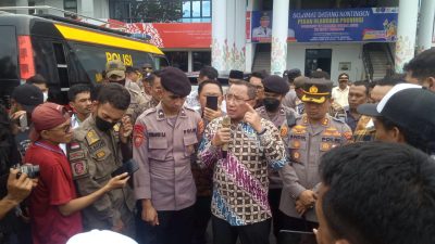 Mahasiswa Gelar Aksi, Wali Kota Ternate: Harga BBM Belum Naik