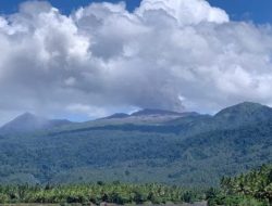 Semburkan Abu Vulkanik, Dukono Level Waspada