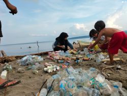 Sampah Plastik Berserakan di Daerah Penghasil Tambang