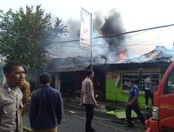 Warung Makan dan Kios di Ternate Terbakar, 2 Orang Korban