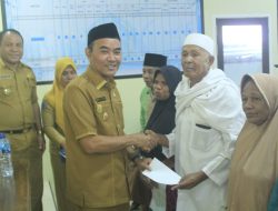 10 Desa di Halmahera Barat Terima BLT BBM 