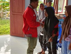 Reses di Desa Waitina, Darwis Gorontalo Santuni Anak Yatim