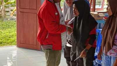 Reses di Desa Waitina, Darwis Gorontalo Santuni Anak Yatim