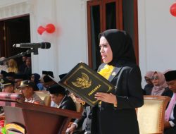 Bupati Kepulauan Sula Pimpin Upacara Hardiknas                         