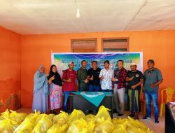 Peduli Sesama, PT MHM dan PT WKS Berbagi Paket Sembako