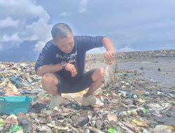 DLH Ungkap Penyebab Matinya Ribuan Ikan di Pantai Ternate