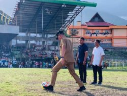 Wali Kota Buka Turnamen Sepak Bola Antar SMP se-Kota Ternate 