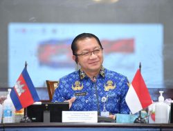 Sekjen Taufik Terima dan Pimpin Diskusi dengan Delegasi Pemerintah Kamboja