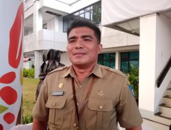 Kantor Dipalang Warga, Lurah Bastiong Talangame Terancam Dicopot