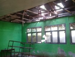 SD di Halmahera Barat Ini Rusak Berat, Termasuk tanpa Mobiler