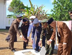 Forkopimda Morotai Ziarah ke Makam Pahlawan