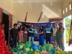 Jelang Tutup Tahun, PT MHM Bagi Sembako untuk Warga Lingkar Tambang