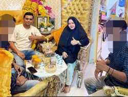 Berfoto Gunakan Simbol Jari, Ketua Bawaslu Maluku Utara Dilaporkan ke DKPP