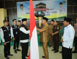 Lepas JCH Ternate, Wali Kota Ingatkan Jaga Kesehatan