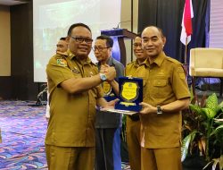 Pemkab Halmahera Barat Sabet Dua Penghargaan dalam Musrenbang RKPD Malut