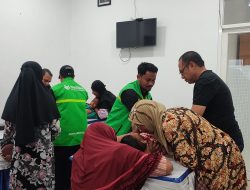 BKKBN dan Yakesma Maluku Utara Gelar Sunatan Massal