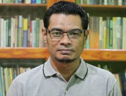 Masyarakat Nekrofilia dan Patologi Birokrasi