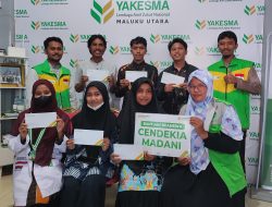 Yakesma Malut Salurkan Beasiswa Cendekia Madani untuk 13 Mahasiswa