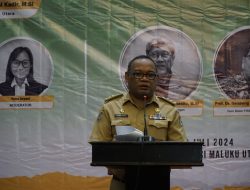 Pj Gubernur Malut Buka Seminar Pengelolaan Lingkungan Sosial dan Ekonomi Lingkar Tambang