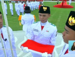 Wakili Malut, Siswa SMAN 1 Halmahera Barat Kibarkan Bendera Pusaka di IKN