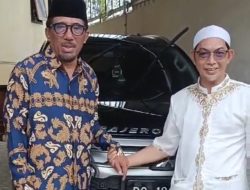 Habib Ahmad Assagaf Serahkan Kendaraan Operasional kepada Sultan Husain Sjah