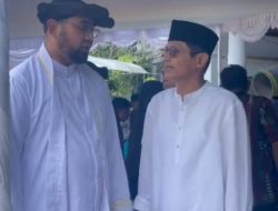 Bassam-Helmi Hadiri Peringatan Maulid Nabi Muhammad di Masjid Kesultanan Bacan