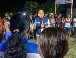 Penuh Emosional, Benny Laos Kenang Perjuangan Kedua Orang Tua yang Sempat Menetap di Desa Wayaloar