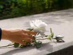 Benny Laos Wafat, Haji Robert dan Keluarga Besar NHM Ikut Berduka