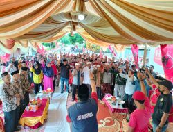 Di Waitina, Warga Titip Status Jalan hingga Jaringan Internet ke Husain-Asrul