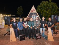 Pemkot Ternate Beri Bantuan Alat Musik untuk Komunitas Akustik