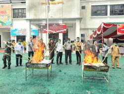 Kejari Ternate Musnahkan Barang Bukti dari 22 Perkara Inkrah