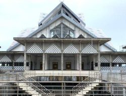 Meski Diduga Bermasalah, Pemkab Halsel Tetap Tambah Anggaran untuk Dua Megaproyek