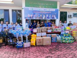 Gandeng Stakeholder, Kejari Halbar Salurkan Bantuan untuk Pengungsi Erupsi Gunung Ibu