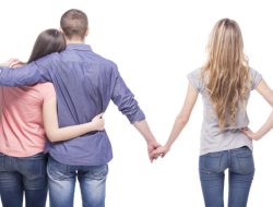 Anak Wakapolres Taliabu Ungkap Dugaan Perselingkuhan Ayahnya dengan Oknum Anggota DPRD