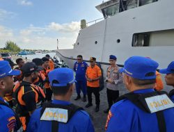 Kapal Berpenumpang 8 Orang Terbalik di Perairan Ternate, 4 Orang Hilang