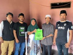 Relawan HY Peduli Salurkan Ratusan Al Quran ke Pelosok Desa di Morotai