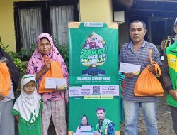 Yakesma Salurkan Zakat Fitrah kepada 500 Mustahik di Malut