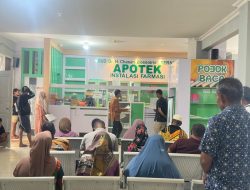Ambil Obat di Apotek RSUD CB Ternate Antre Berjam-jam