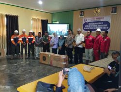 Peduli Pendidikan, PT Smart Marsindo Serahkan Bantuan ke SMAN 3 Gebe
