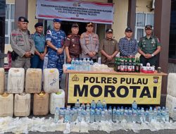 Polres Morotai Musnahkan Ratusan Liter Miras Hasil Sitaan