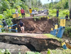 Jembatan Payahe-Dehepodo Ambruk, Gubernur Sherly Kerahkan Tim Gabungan