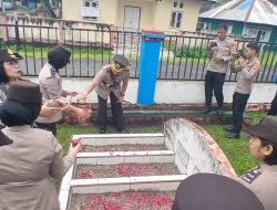 Sambut Hari Jadi Polwan, Polres Halut Ziarah Makam dan Bagi Sembako ke Panti Asuhan