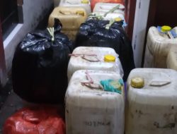 Polisi Gagalkan Penyelundupan 75 Jeriken Minyak Tanah di Pelabuhan Bastiong