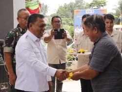 Bupati Halmahera Utara Serahkan Bantuan Alat dan Mesin Pertanian