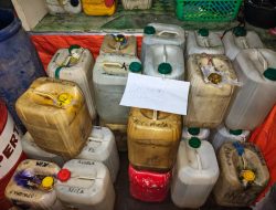 2 Pelaku Penimbun Minyak Tanah di Ternate Diamankan Polisi